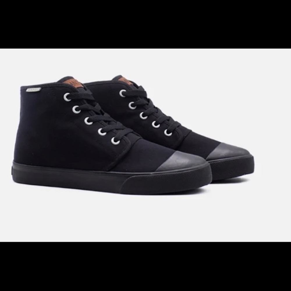 BANGS Onyx Sneakers Women 7